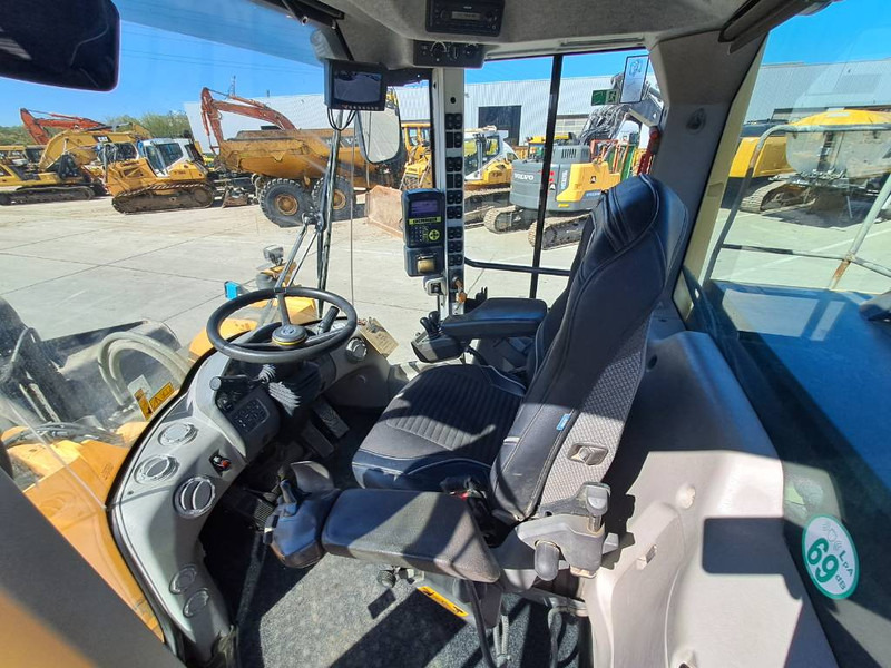 Wheel loader Volvo L150H (CDC): picture 19