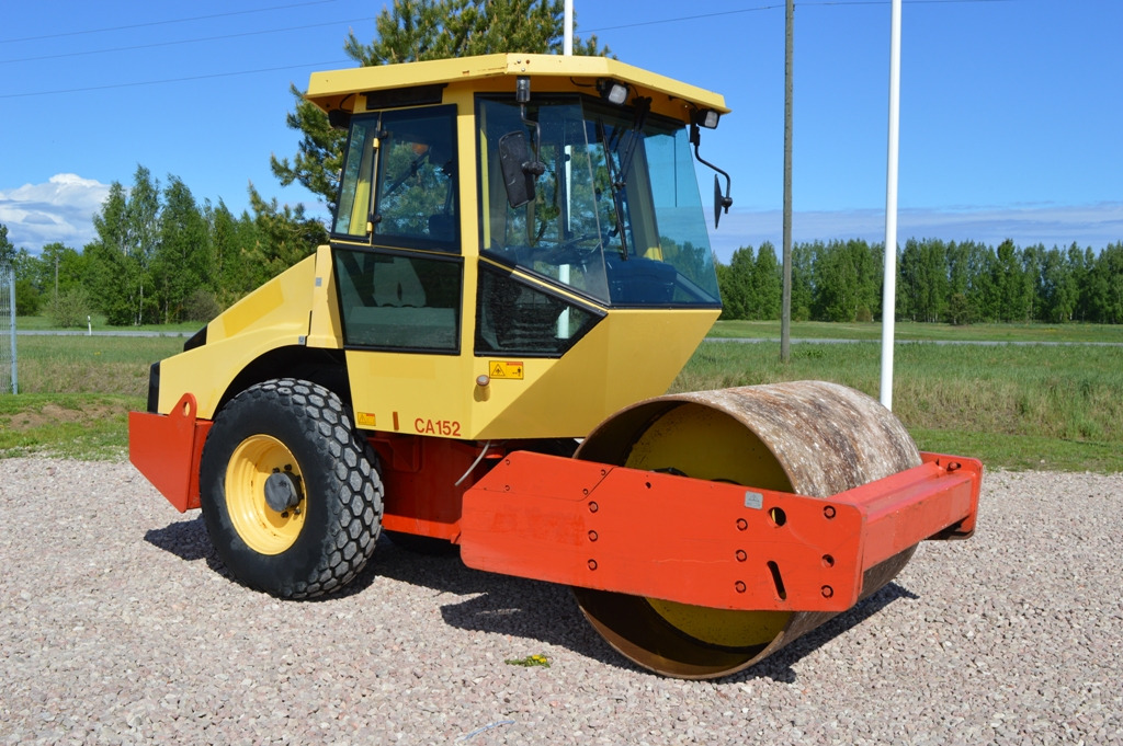 DYNAPAC CA152D - Roller: picture 2 DYNAPAC CA152D - Roller: picture 2