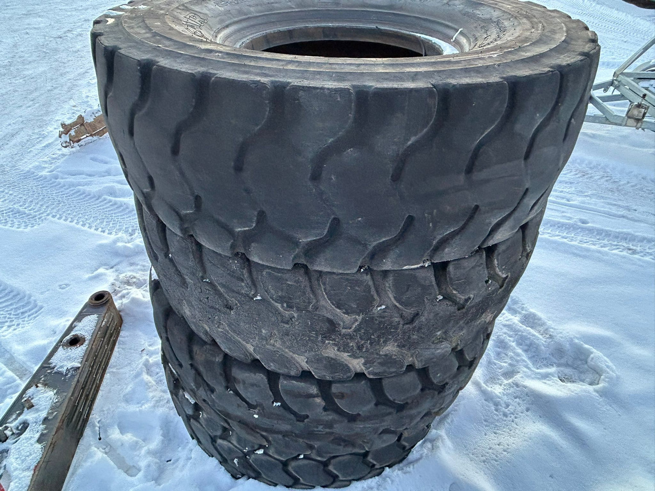 GOODYEAR 24.00 R35 - Tire for Wheel loader: picture 3 GOODYEAR 24.00 R35 - Tire for Wheel loader: picture 3