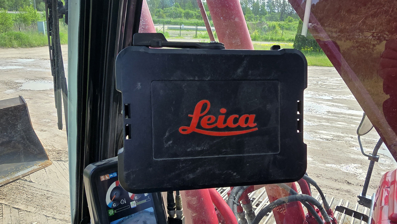 Crawler excavator KOBELCO SK210LC-10: picture 13 Crawler excavator KOBELCO SK210LC-10: picture 13