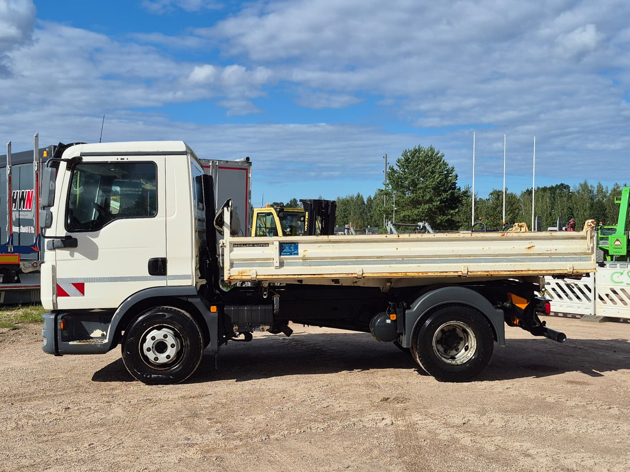 MAN TGL8.220, 83'600km! - Tipper: picture 2 MAN TGL8.220, 83'600km! - Tipper: picture 2