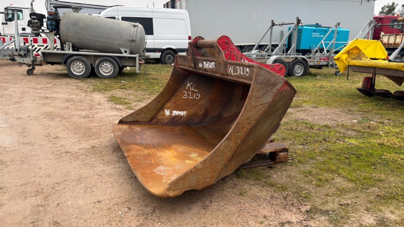 S70 1700mm - Excavator bucket for Excavator: picture 1 S70 1700mm - Excavator bucket for Excavator: picture 1