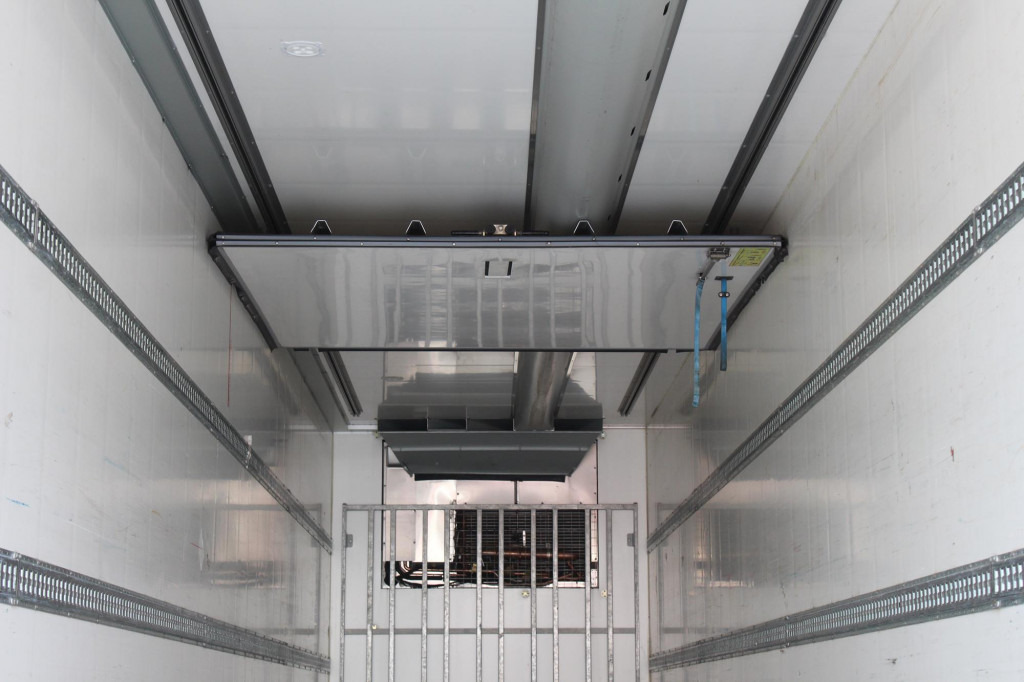 Chereau TK SLXi Spectrum 2,65h Bi-Multi-Temp. TW FRC26 - Refrigerator semi-trailer: picture 4 Chereau TK SLXi Spectrum 2,65h Bi-Multi-Temp. TW FRC26 - Refrigerator semi-trailer: picture 4