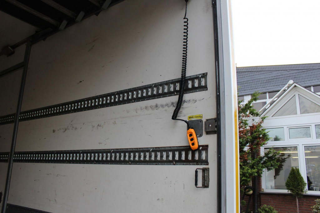 Mercedes-Benz Atego 916 Koffer LDW LBW NUR 98.597 km - Commercial vehicle: picture 2 Mercedes-Benz Atego 916 Koffer LDW LBW NUR 98.597 km - Commercial vehicle: picture 2