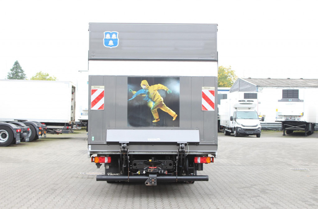 Curtainsider truck MAN TGL 8.220 Plane AHK 6,1 m Luft Klima: picture 11 Curtainsider truck MAN TGL 8.220 Plane AHK 6,1 m Luft Klima: picture 11