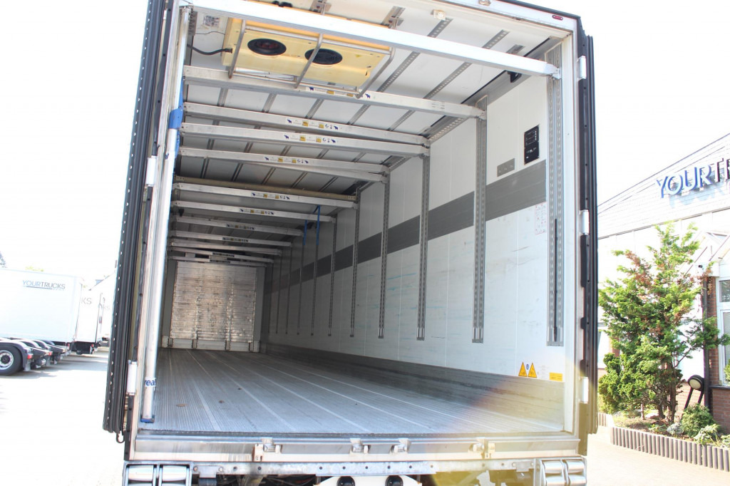 SCHMITZ Carrier Vector 1950Mt. Doppelstock Blumen LBW! - Refrigerator semi-trailer: picture 3 SCHMITZ Carrier Vector 1950Mt. Doppelstock Blumen LBW! - Refrigerator semi-trailer: picture 3