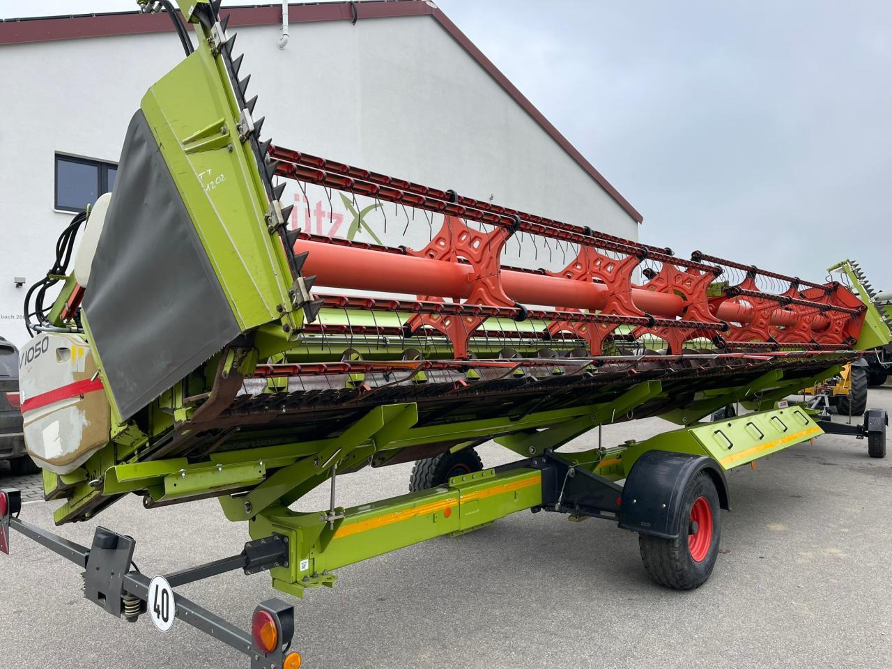 CLAAS Schneidwerk V1050 inkl. Raps, Bj. 2008 - Combine header: picture 2 CLAAS Schneidwerk V1050 inkl. Raps, Bj. 2008 - Combine header: picture 2