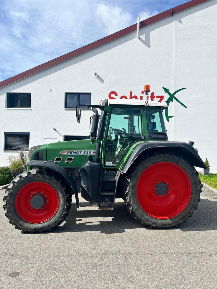 Fendt 820 Vario Com3 mit GPS / neuer Motor / 9647 Bh - Farm tractor: picture 2 Fendt 820 Vario Com3 mit GPS / neuer Motor / 9647 Bh - Farm tractor: picture 2