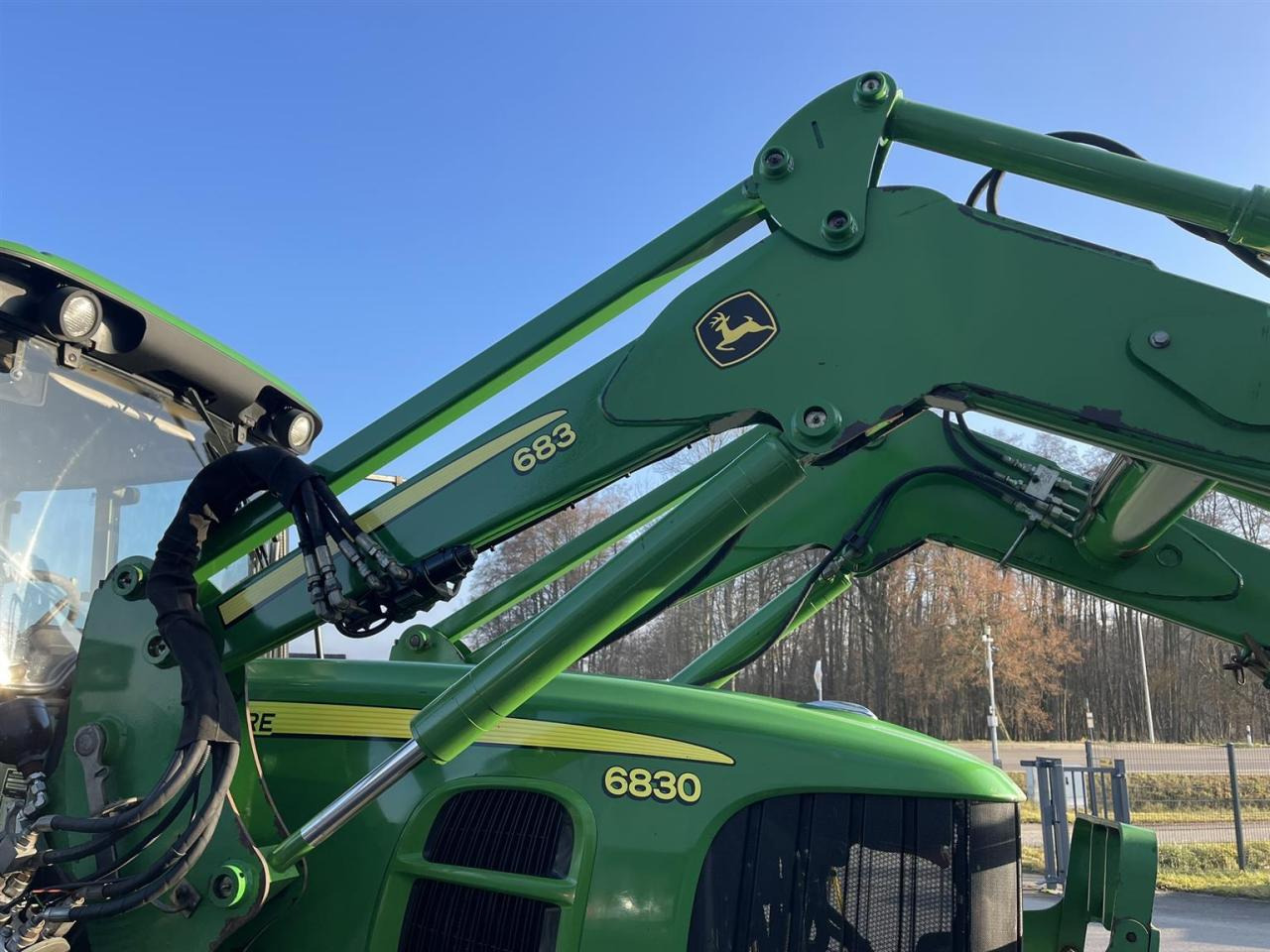 Farm tractor John Deere 6830 Power Quad plus mit Frontlader und FZW, front PTO: picture 10 Farm tractor John Deere 6830 Power Quad plus mit Frontlader und FZW, front PTO: picture 10