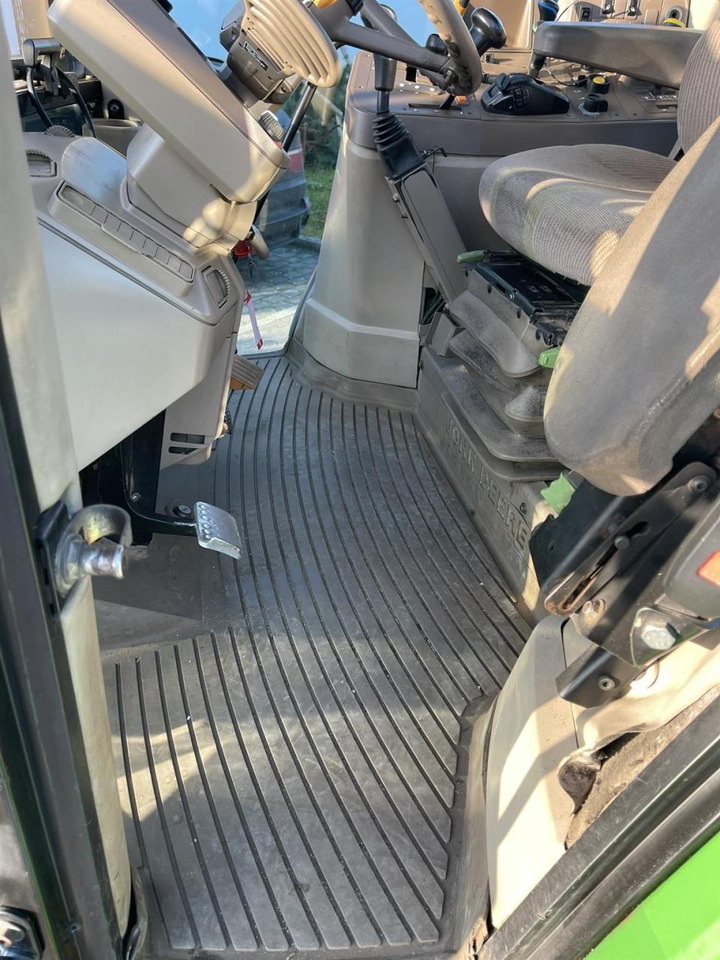 Farm tractor John Deere 6830 Power Quad plus mit Frontlader und FZW, front PTO: picture 20 Farm tractor John Deere 6830 Power Quad plus mit Frontlader und FZW, front PTO: picture 20