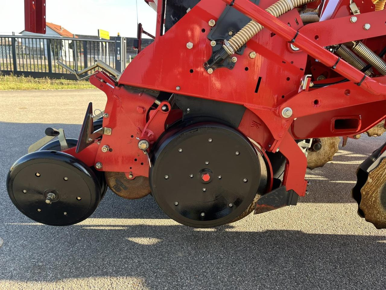 Precision sowing machine Kverneland Optima HD, e-drive, Section Control, Bj. 2016: picture 10