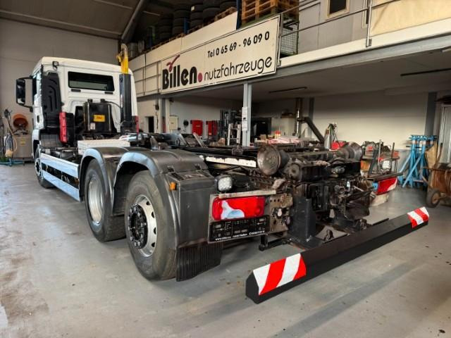 Hook lift truck MAN 26.460 6x2 Hyva 20.26 Motorschaden  S: picture 7