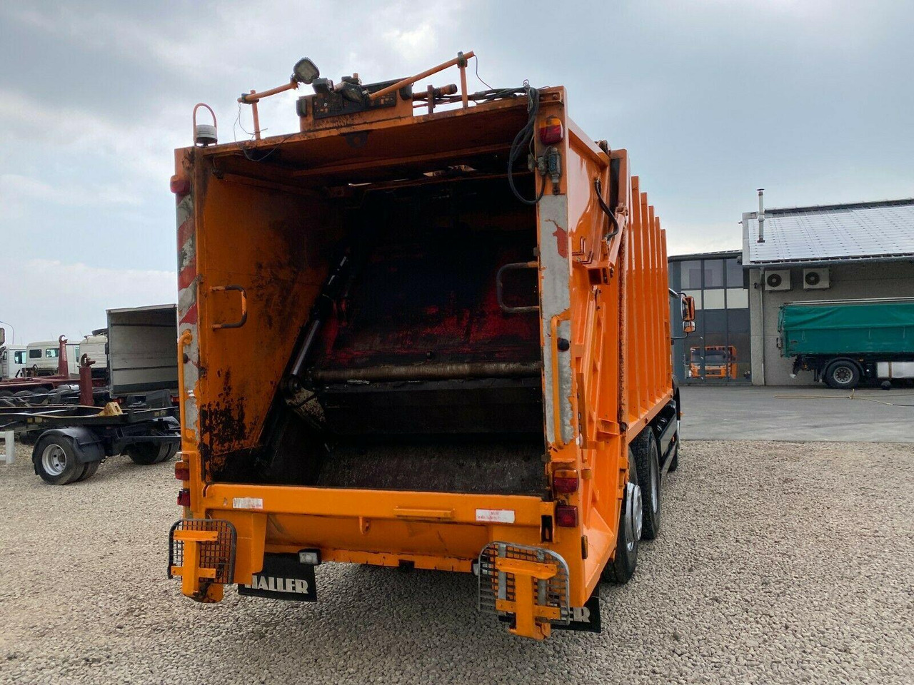 MAN TGA 28.310 6x2 Haller X 2 Partikelfilter - Garbage truck: picture 5 MAN TGA 28.310 6x2 Haller X 2 Partikelfilter - Garbage truck: picture 5