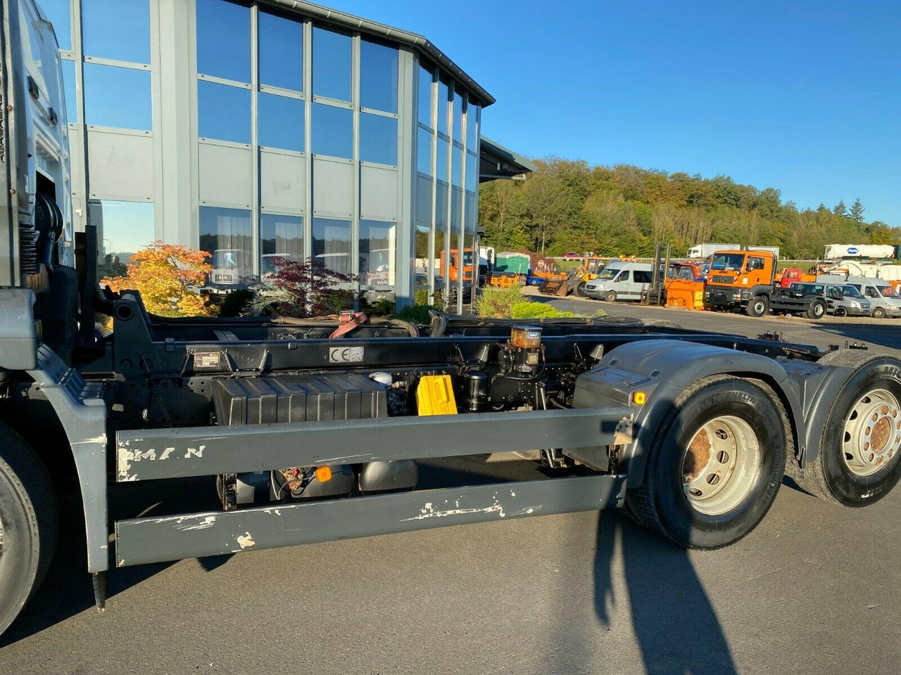 MAN TGA 6x2 310,350 10 x am Lager - Cab chassis truck: picture 3 MAN TGA 6x2 310,350 10 x am Lager - Cab chassis truck: picture 3