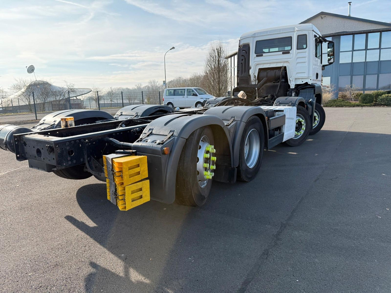 MAN TGS 32.360 8x2 4- Achser - Cab chassis truck: picture 5 MAN TGS 32.360 8x2 4- Achser - Cab chassis truck: picture 5