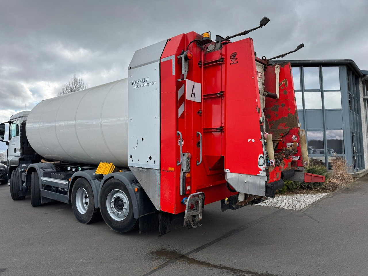 Garbage truck MAN TGS 32.360 8x2 Euro 5 Faun Rotopress 525 L MAN TGS 32.360 8x2 Euro 5 Faun Rotopress 525 L: picture 6