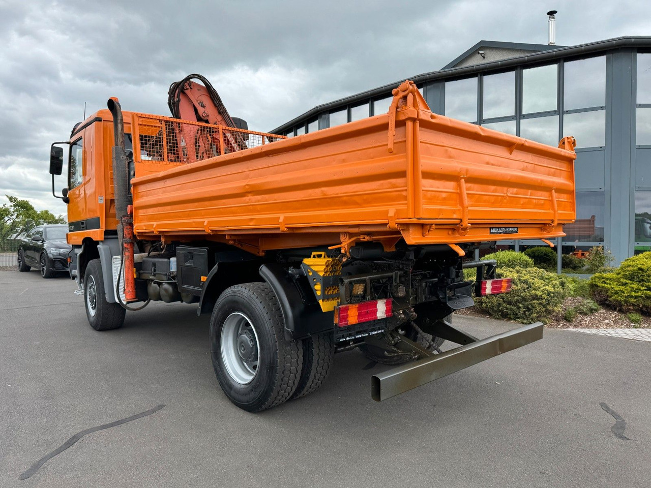 Mercedes-Benz Actros 1831 4x4 Kipper - Kran- Kupplung- Blattfe - Tipper, Crane truck: picture 3 Mercedes-Benz Actros 1831 4x4 Kipper - Kran- Kupplung- Blattfe - Tipper, Crane truck: picture 3