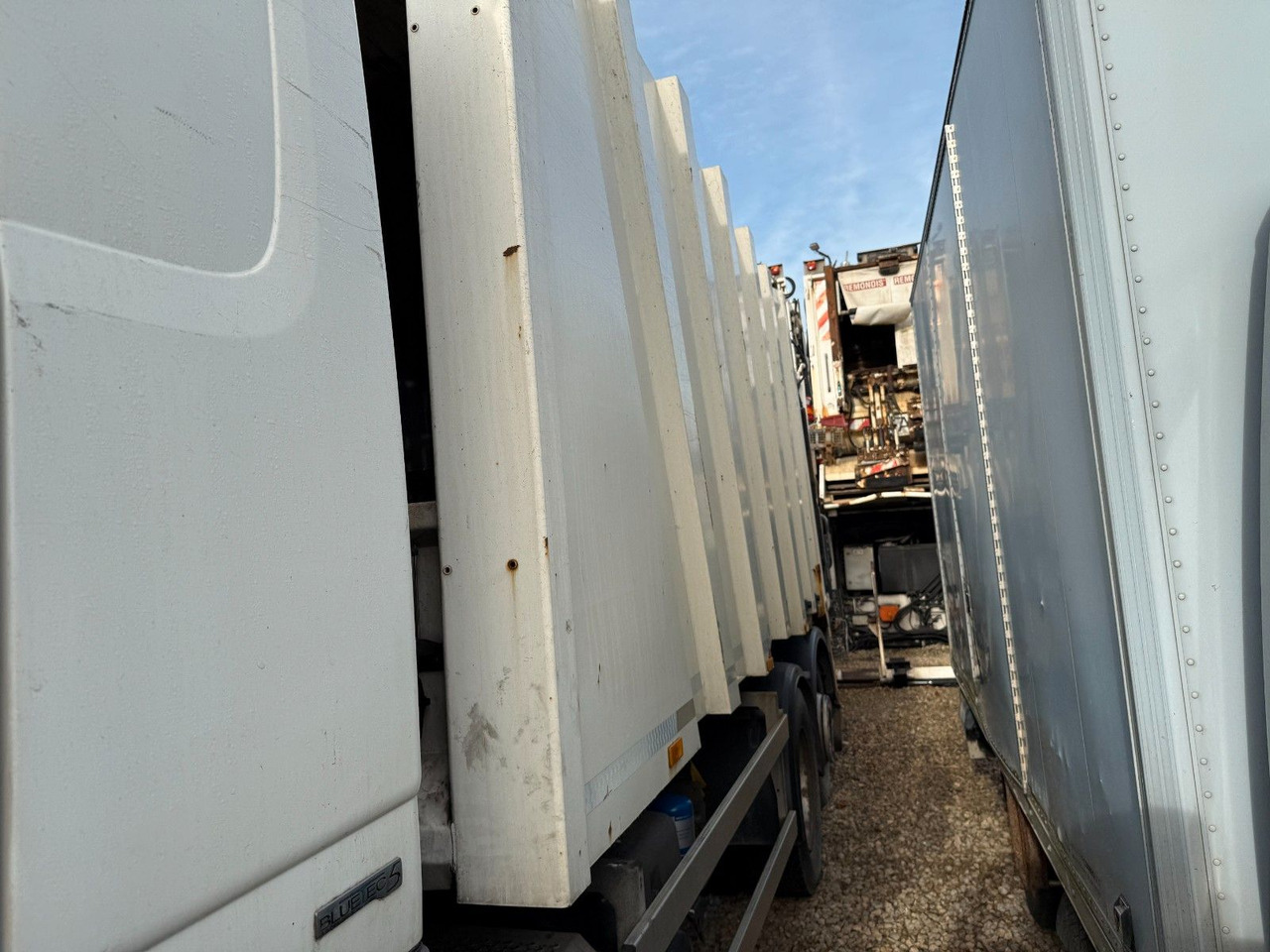 Garbage truck Mercedes-Benz Actros 2532 6x2 MP3 Faun Power Press 524: picture 12