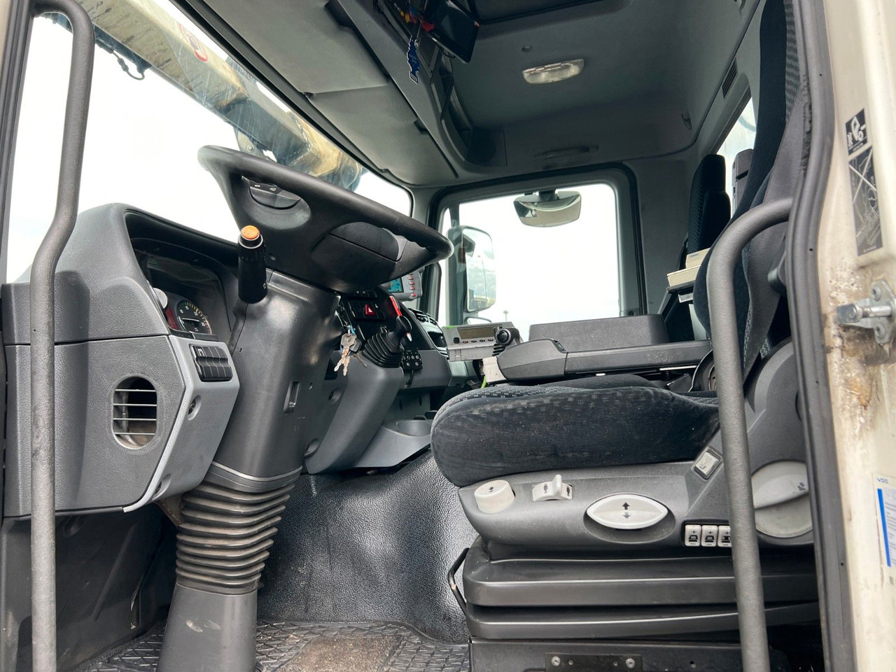 Garbage truck Mercedes-Benz Actros 2532 MP 3 Faun Frontlader 533 Waage Mercedes-Benz Actros 2532 MP 3 Faun Frontlader 533 Waage: picture 9