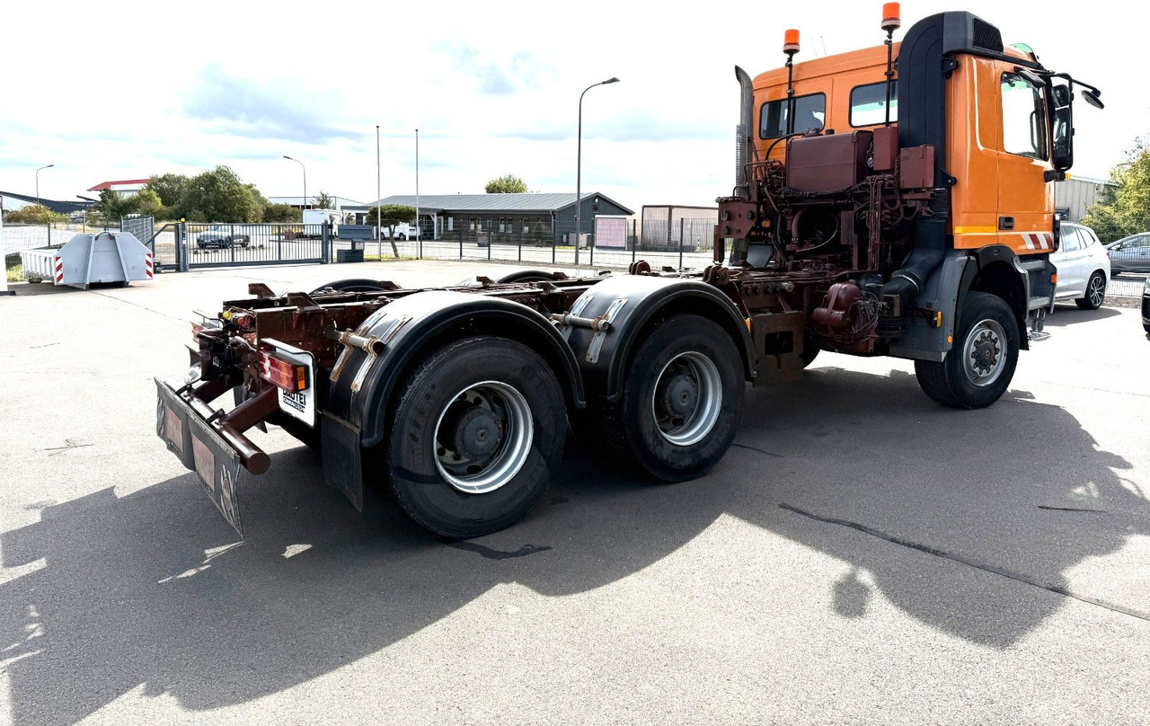 Mercedes-Benz Actros 3340 6x6 Dautel Wechselsystem + Kupplung - Cab chassis truck: picture 4 Mercedes-Benz Actros 3340 6x6 Dautel Wechselsystem + Kupplung - Cab chassis truck: picture 4