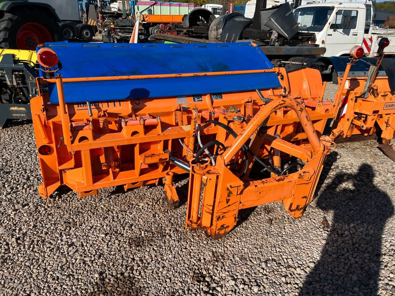 Mehrere Schneepflüge Schmidt, Küpper Weisser mehrere Schneepflüge Schmidt, Küpper Weisser - Snow plough: picture 1 Mehrere Schneepflüge Schmidt, Küpper Weisser mehrere Schneepflüge Schmidt, Küpper Weisser - Snow plough: picture 1