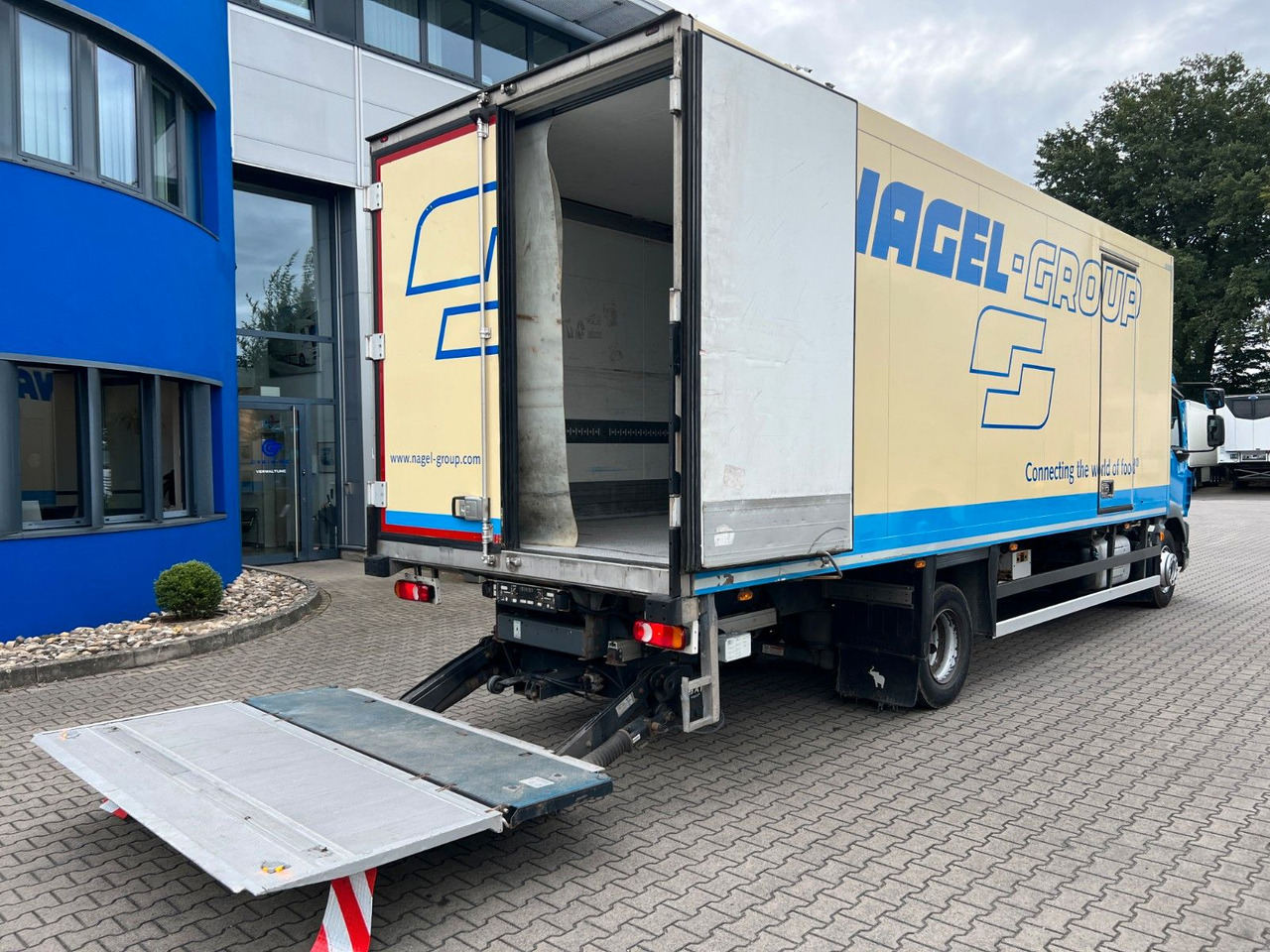 DAF LF 280 FA 16t. Multitemp, T1000 Spectrum - Refrigerator truck: picture 3 DAF LF 280 FA 16t. Multitemp, T1000 Spectrum - Refrigerator truck: picture 3