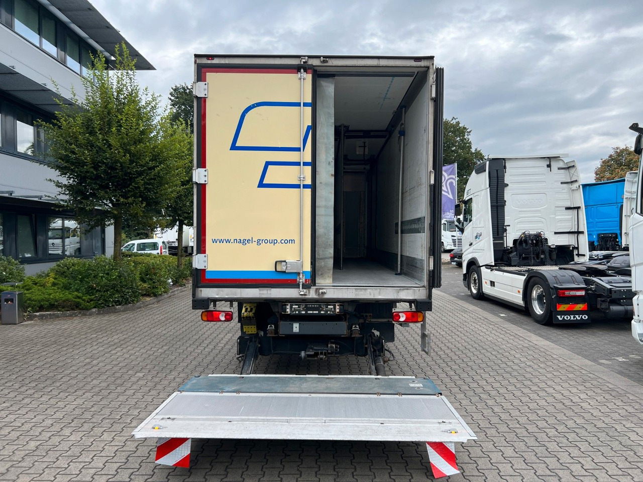 DAF LF 280 FA 16t. Multitemp, T1000 Spectrum - Refrigerator truck: picture 4 DAF LF 280 FA 16t. Multitemp, T1000 Spectrum - Refrigerator truck: picture 4