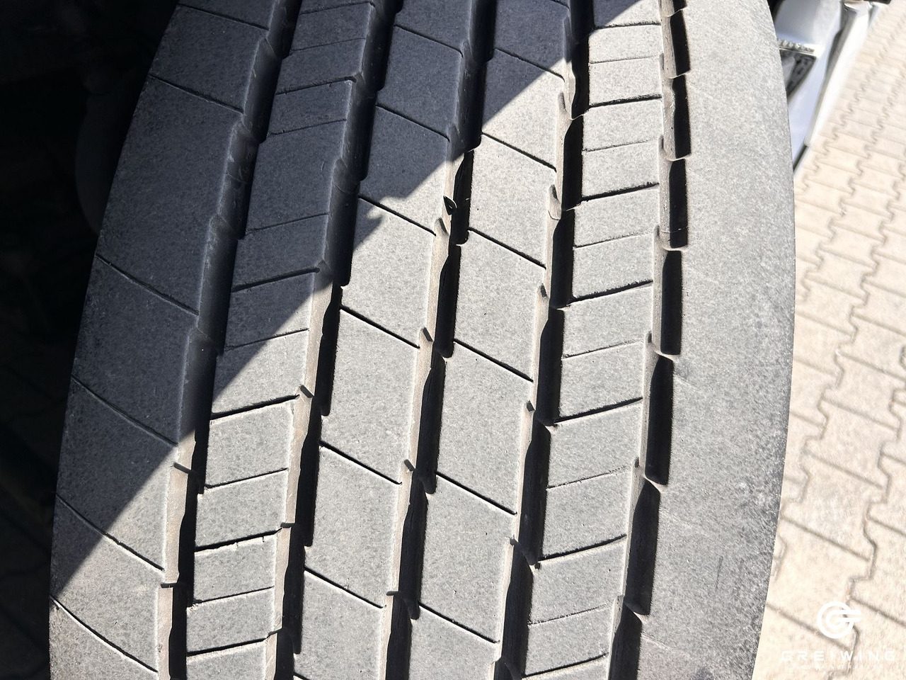 Tractor unit Mercedes-Benz 1845 LS 4x2, Bigspace, Retarder: picture 13