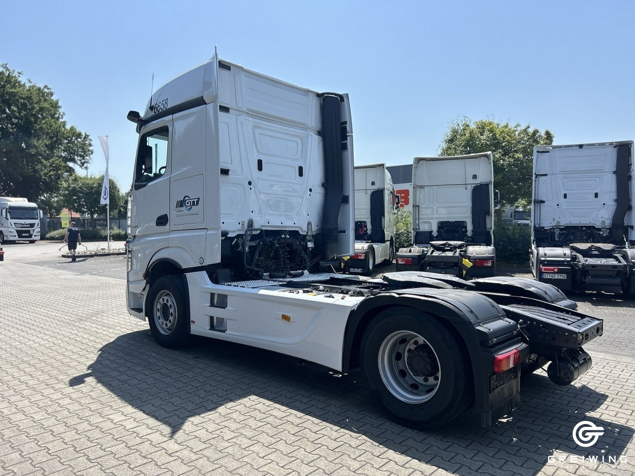 Tractor unit Mercedes-Benz 1845 LS 4x2, Bigspace, Retarder: picture 21