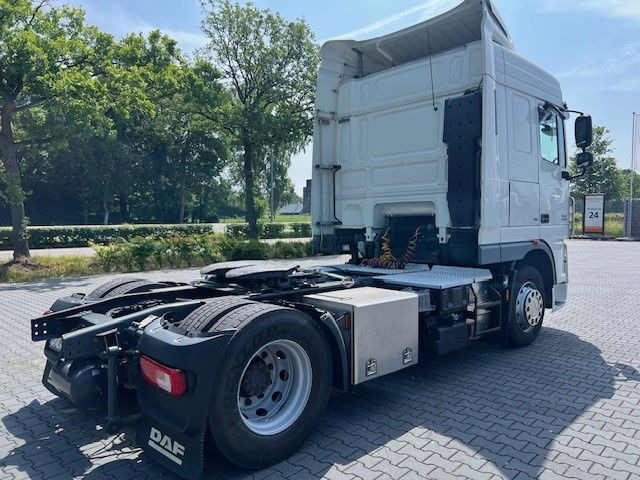 DAF XF 105.460 FT105.460 XF - Tractor unit: picture 3 DAF XF 105.460 FT105.460 XF - Tractor unit: picture 3