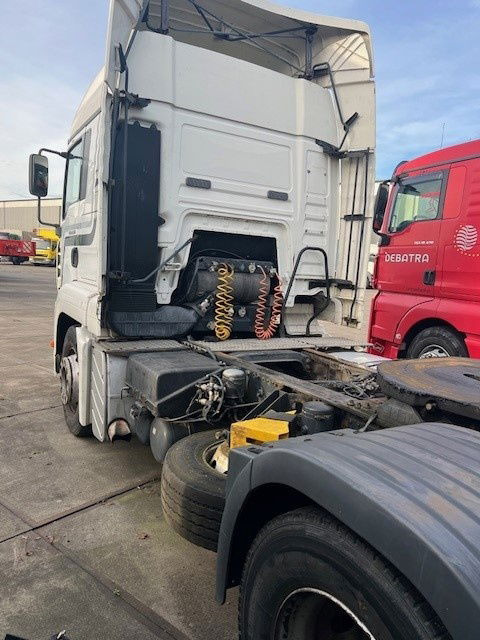 MAN TGA 18.360 TGA18.360 - Tractor unit: picture 4 MAN TGA 18.360 TGA18.360 - Tractor unit: picture 4