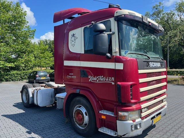 Scania R124-360 - Tractor unit: picture 2 Scania R124-360 - Tractor unit: picture 2