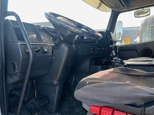 Volvo FH 12.380 FH12.380 6x2 - Cab chassis truck: picture 3 Volvo FH 12.380 FH12.380 6x2 - Cab chassis truck: picture 3
