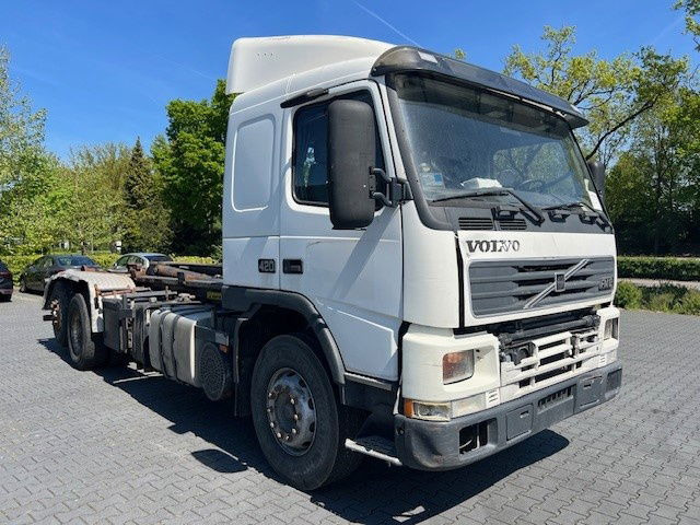 Volvo FM 12.420 FM12.420 6x2 - Cab chassis truck: picture 2 Volvo FM 12.420 FM12.420 6x2 - Cab chassis truck: picture 2