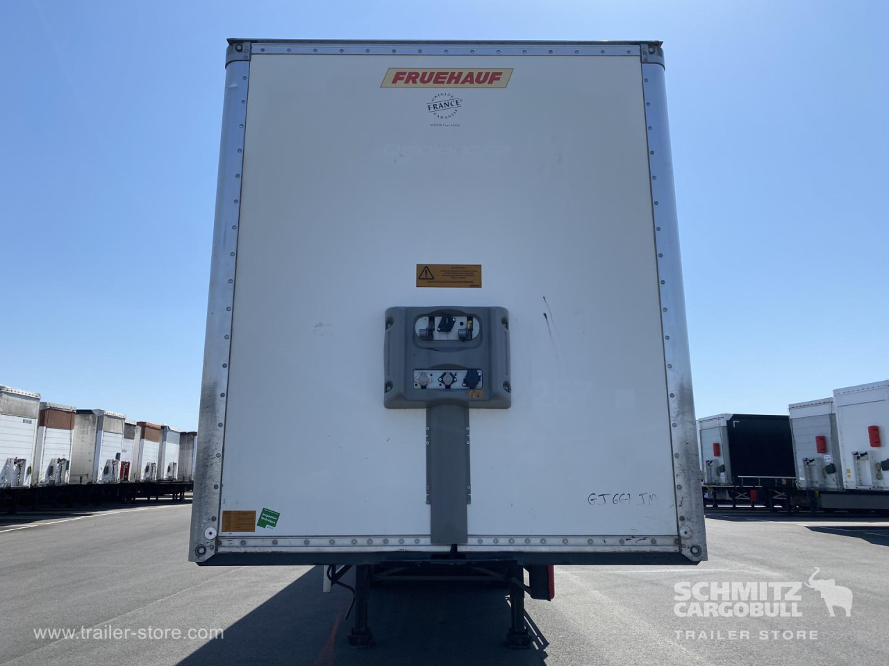 Closed box semi-trailer FRUEHAUF Dryfreight Standard Roller shutter door: picture 12