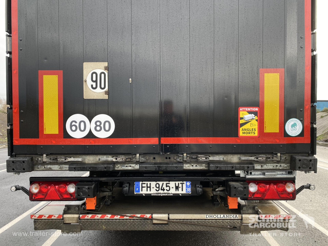 SCHMITZ Curtainsider Standard Taillift - Curtainsider semi-trailer: picture 4 SCHMITZ Curtainsider Standard Taillift - Curtainsider semi-trailer: picture 4