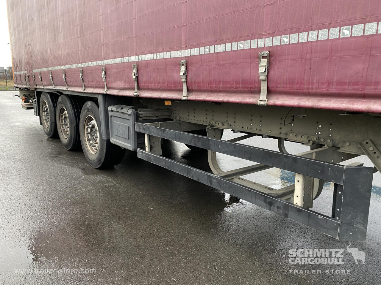 SCHMITZ Curtainsider Standard Taillift - Curtainsider semi-trailer: picture 2 SCHMITZ Curtainsider Standard Taillift - Curtainsider semi-trailer: picture 2