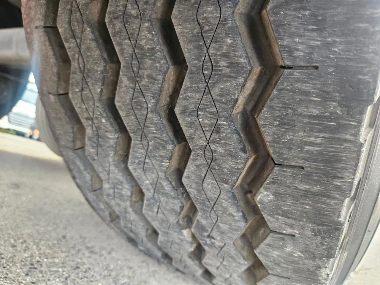 Refrigerator semi-trailer Schmitz Cargobull SCB S3B CARRIER: picture 17 Refrigerator semi-trailer Schmitz Cargobull SCB S3B CARRIER: picture 17