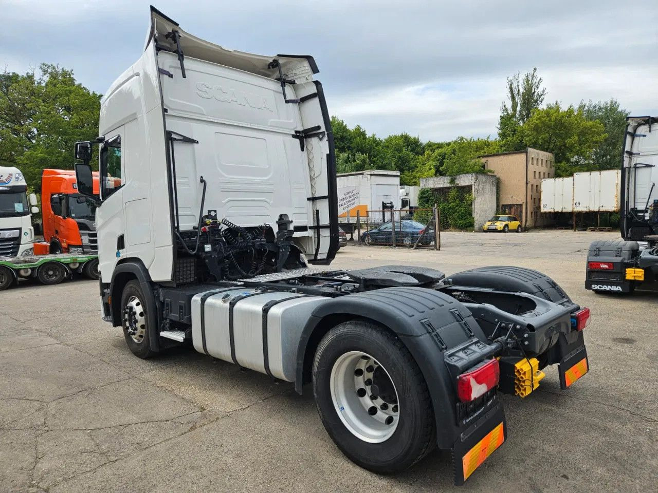 Scania R450 Alloy wheels, Stand Klima, Navi, 2 units - Tractor unit: picture 5 Scania R450 Alloy wheels, Stand Klima, Navi, 2 units - Tractor unit: picture 5