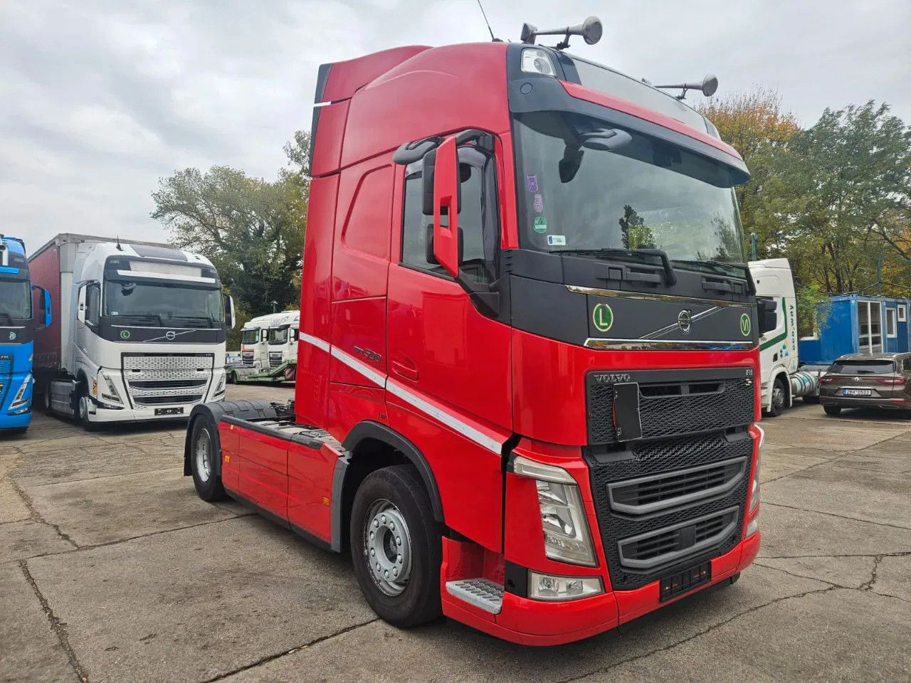 Volvo FH 500 I-Park, Full Spoiler, TV stand - Tractor unit: picture 2 Volvo FH 500 I-Park, Full Spoiler, TV stand - Tractor unit: picture 2