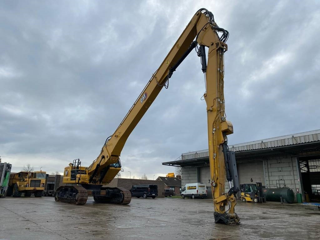 CAT 340uhd - Demolition excavator: picture 2 CAT 340uhd - Demolition excavator: picture 2