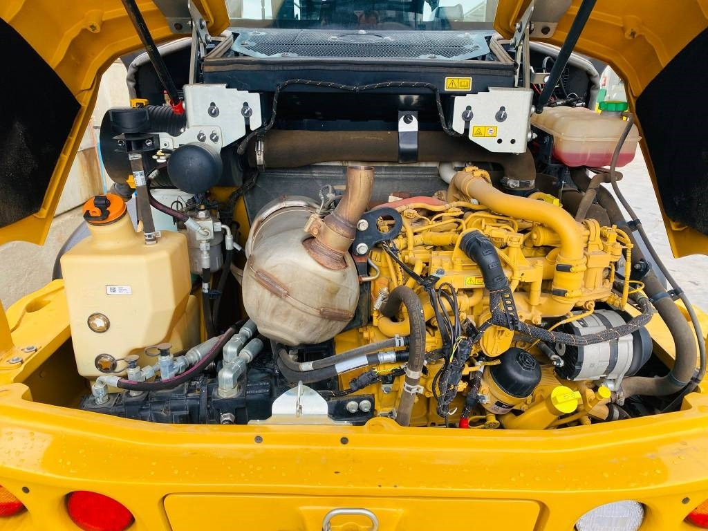 Wheel loader CAT 908-14a: picture 9