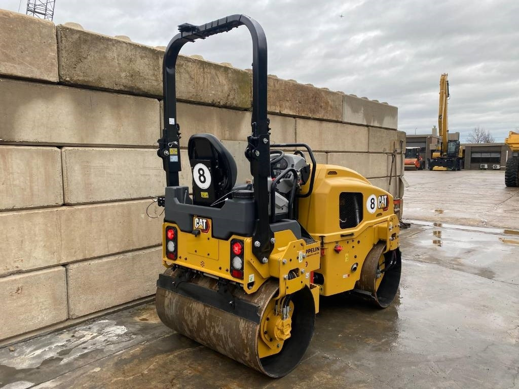 Leasing of CAT CB 2.7  CAT CB 2.7: picture 6