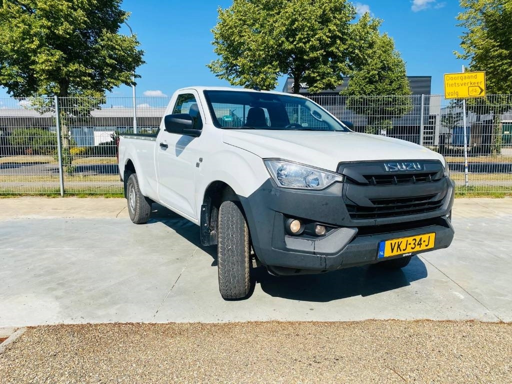 Isuzu D-Max Socage - Car: picture 2 Isuzu D-Max Socage - Car: picture 2