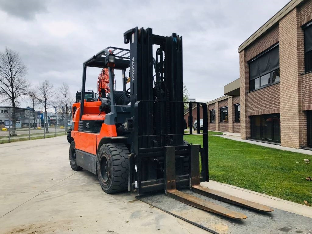 Toyota 7 FB MF 50 - Electric forklift: picture 2 Toyota 7 FB MF 50 - Electric forklift: picture 2