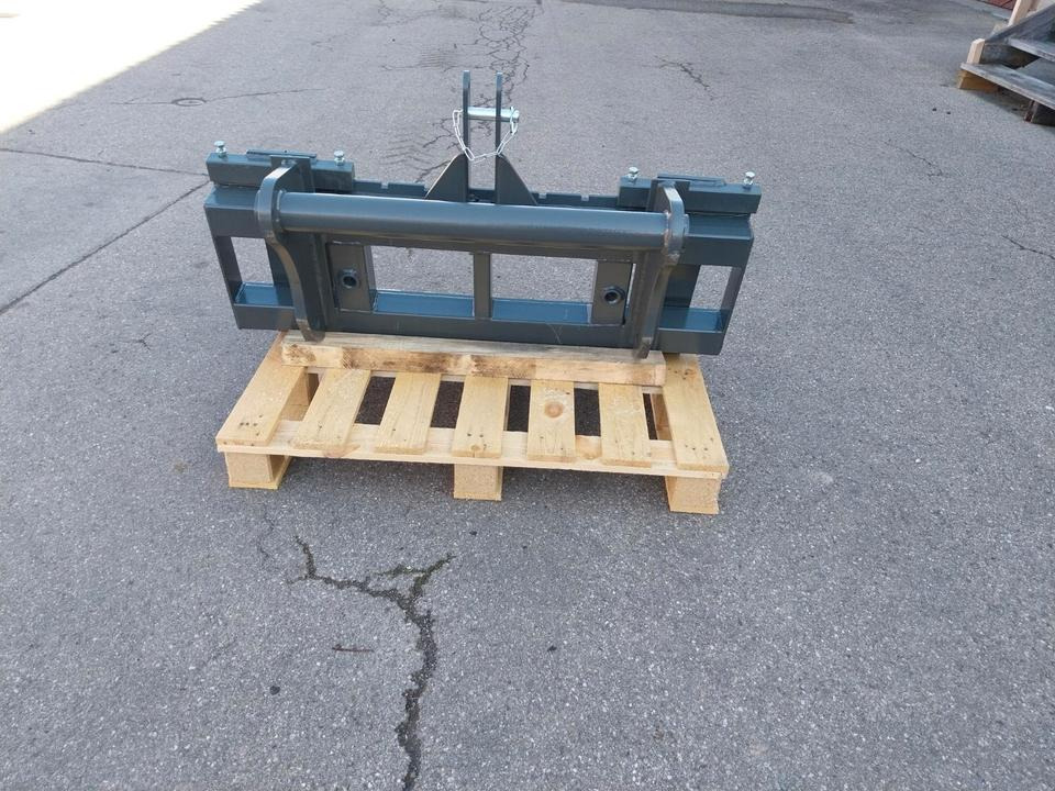 Adapter Manitou Teleskoplader auf 3 Punkt Kat II Palettengabel - Quick coupler: picture 3 Adapter Manitou Teleskoplader auf 3 Punkt Kat II Palettengabel - Quick coupler: picture 3