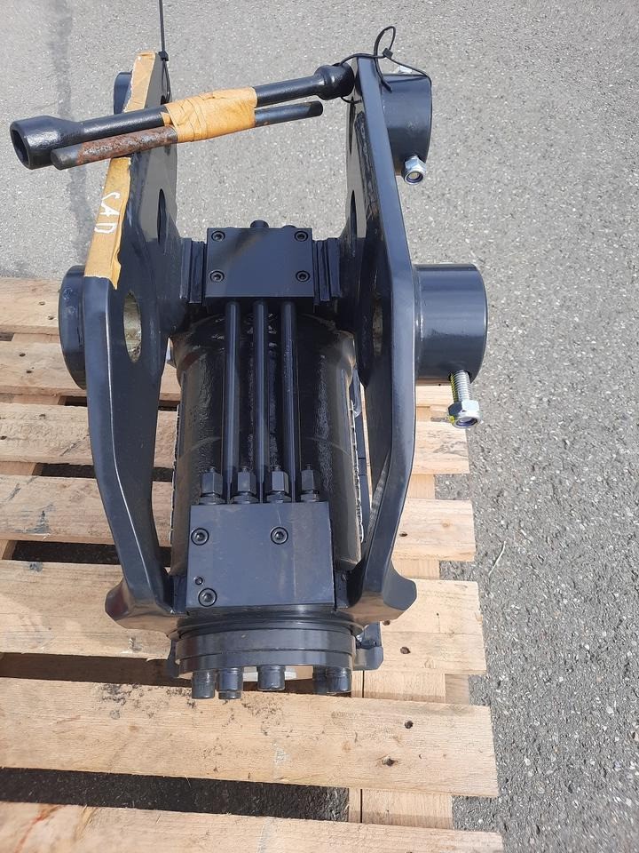 Rädlinger Tilt 3,5 - 6to Powertilt Minibagger Schwenkmotor Bobcat - Tiltrotator for Mini excavator: picture 2 Rädlinger Tilt 3,5 - 6to Powertilt Minibagger Schwenkmotor Bobcat - Tiltrotator for Mini excavator: picture 2