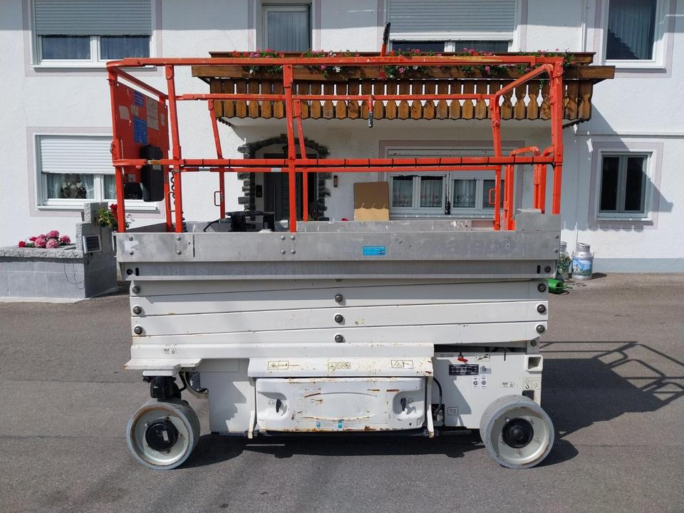 Scherenbühne JLG 3246 Arbeitsbühne Hebebühne Elektro - Scissor lift: picture 3 Scherenbühne JLG 3246 Arbeitsbühne Hebebühne Elektro - Scissor lift: picture 3