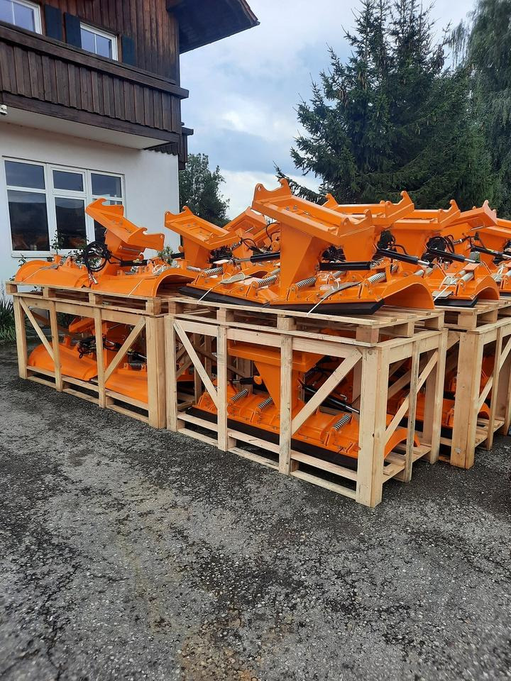 Snow plough Schneeschild 2,2m Volvo Cat Liebherr Schlepper Radlader Hoflader: picture 8 Snow plough Schneeschild 2,2m Volvo Cat Liebherr Schlepper Radlader Hoflader: picture 8