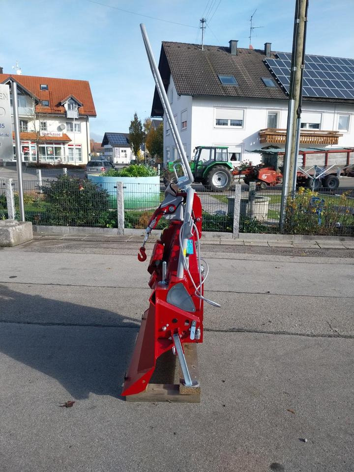 Neue Forstseilwinde Seilwinde Tajfun EGV 45 AHK SG Funk 35 55 65 - Winch for Forestry equipment: picture 3 Neue Forstseilwinde Seilwinde Tajfun EGV 45 AHK SG Funk 35 55 65 - Winch for Forestry equipment: picture 3